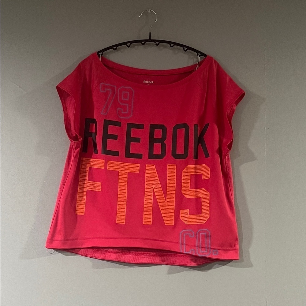 Reebok Red and Orange Graphic Top Size Large